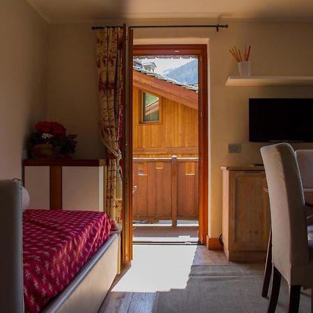 Maison Carrel Elegant 4 Breuil-Cervinia Exteriér fotografie